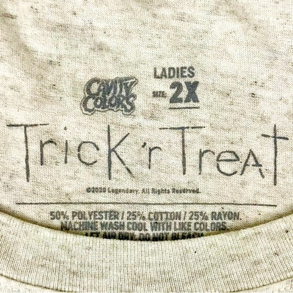 New TRICK r TREAT Tee Womens 2XL Sam Halloween Seasons Greetings T-Shirt Horror - Picture 3 of 4